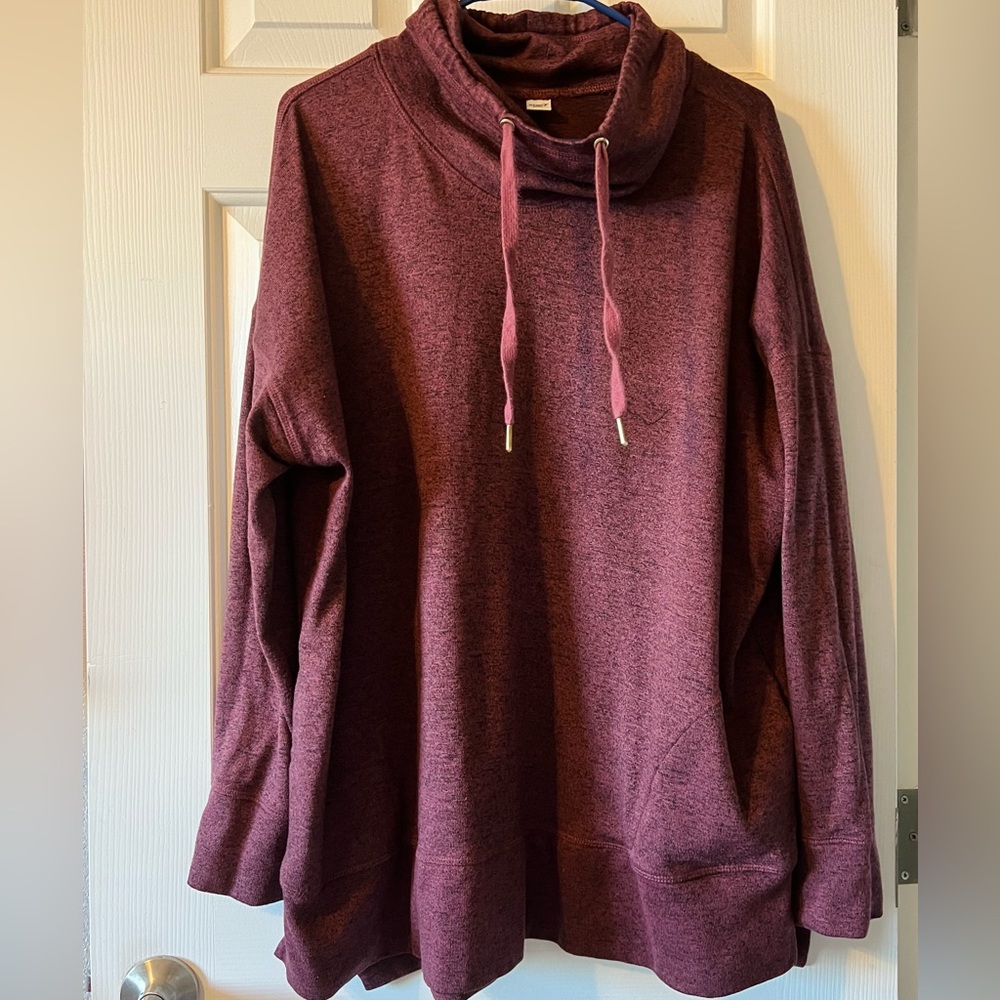 Women’s Old Navy cowl neck maroon sweater